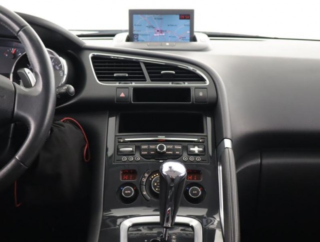 Peugeot 3008  1.6 HDi 