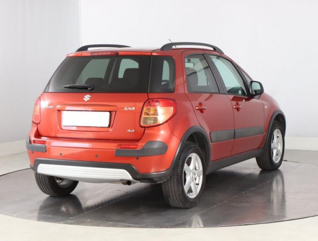 Suzuki SX4  1.6 VVT Club