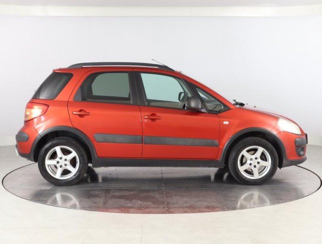 Suzuki SX4  1.6 VVT Club