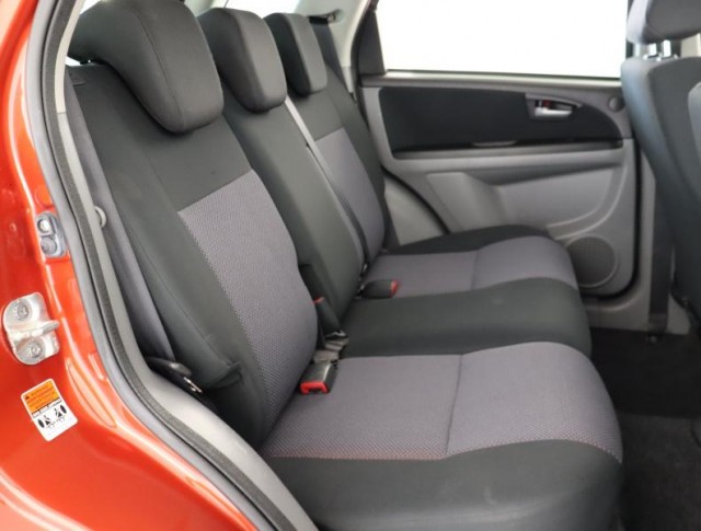 Suzuki SX4  1.6 VVT Club