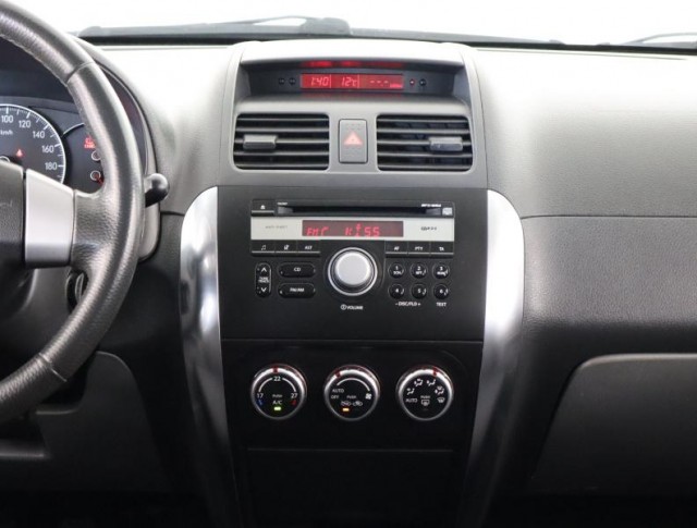 Suzuki SX4  1.6 VVT Club