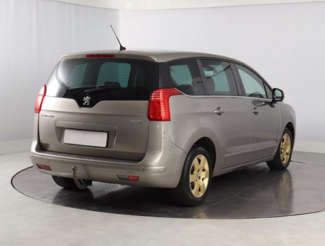 Peugeot 5008  2.0 HDI 