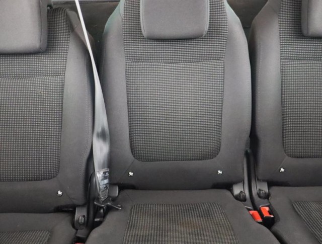 Peugeot 5008  2.0 HDI 