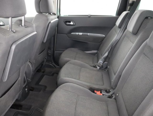 Peugeot 5008  2.0 HDI 