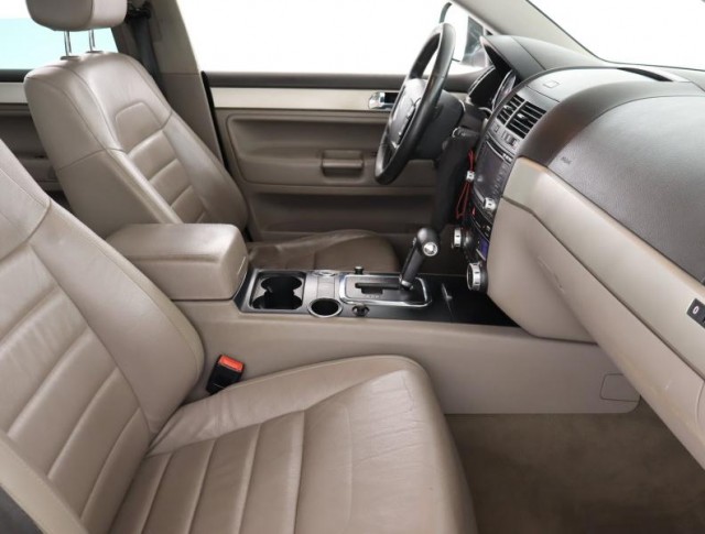 Volkswagen Touareg  3.0 V6 TDI 