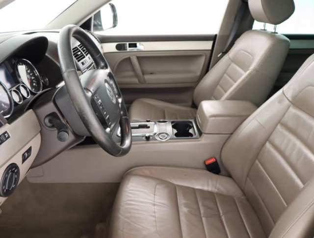 Volkswagen Touareg  3.0 V6 TDI 