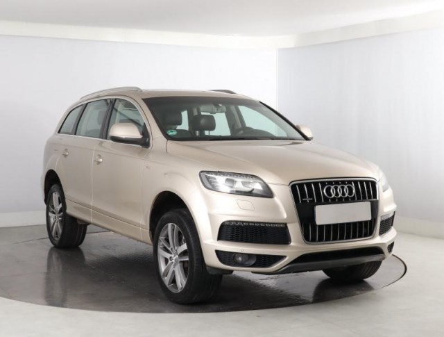 Audi Q7  3.0 TDI S-Line
