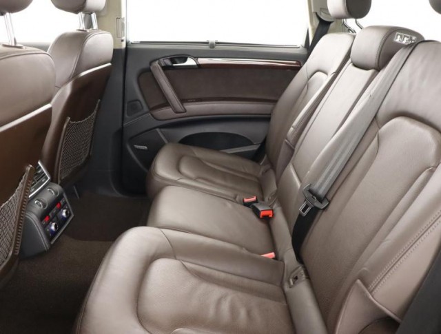 Audi Q7  3.0 TDI S-Line