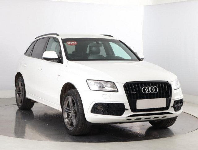 Audi Q5  2.0 TDI S line