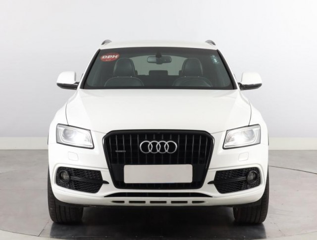 Audi Q5  2.0 TDI S line