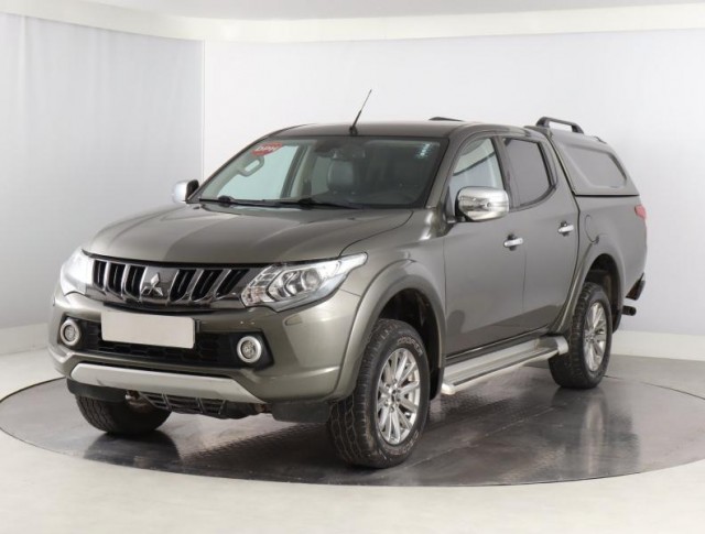 Mitsubishi L200  2.4 DI-D Invite