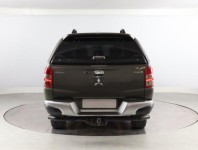 Mitsubishi L200  2.4 DI-D Invite