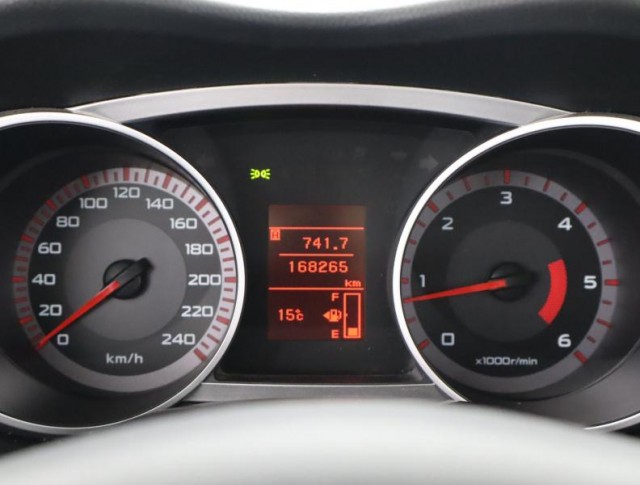 Peugeot 4007  2.2 HDI 