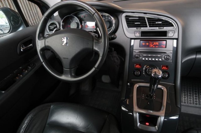 Peugeot 5008  1.6 HDi 