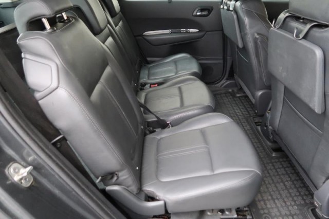 Peugeot 5008  1.6 HDi 