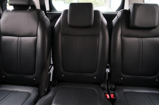 Peugeot 5008  1.6 HDi 