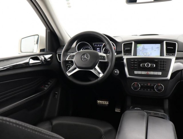 Mercedes-Benz ML  ML 350 BlueTEC Performance Pa