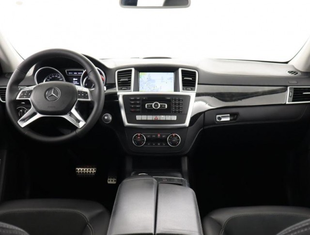 Mercedes-Benz ML  ML 350 BlueTEC Performance Pa