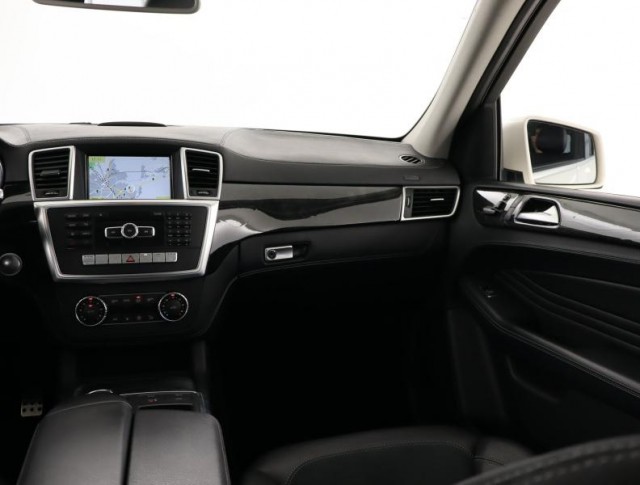 Mercedes-Benz ML  ML 350 BlueTEC Performance Pa