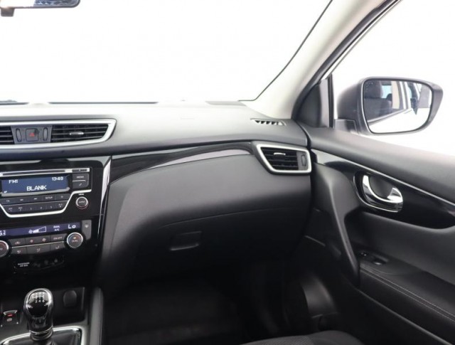 Nissan Qashqai  1.6 DIG-T 