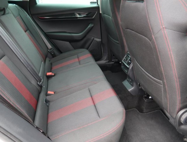 Škoda Karoq  1.5 TSI 