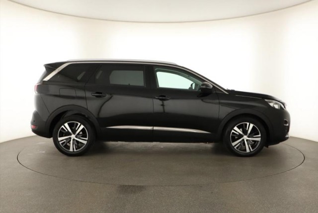 Peugeot 5008  2.0 BlueHDi 