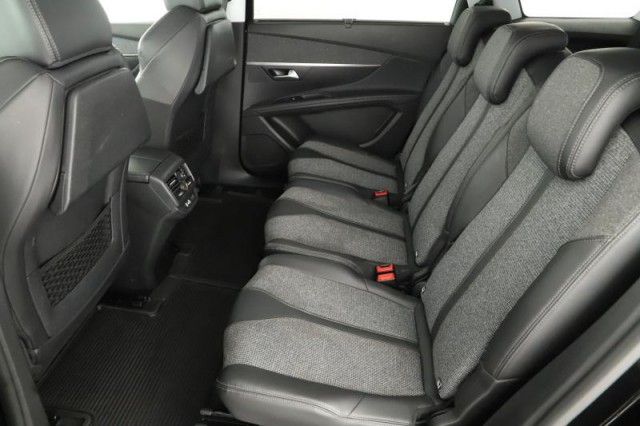 Peugeot 5008  2.0 BlueHDi 