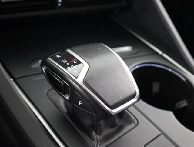 Volkswagen Touareg  3.0 TDI Business