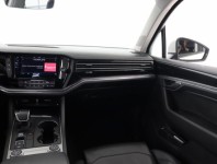 Volkswagen Touareg  3.0 TDI Business