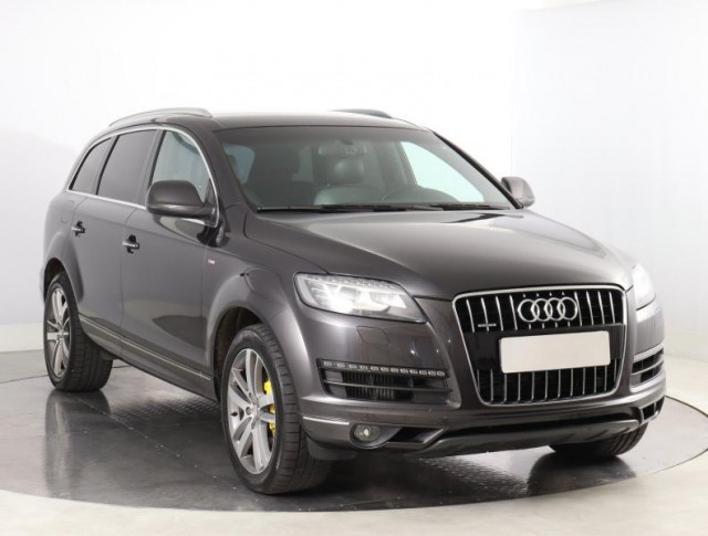 Audi Q7  3.0 TDI 