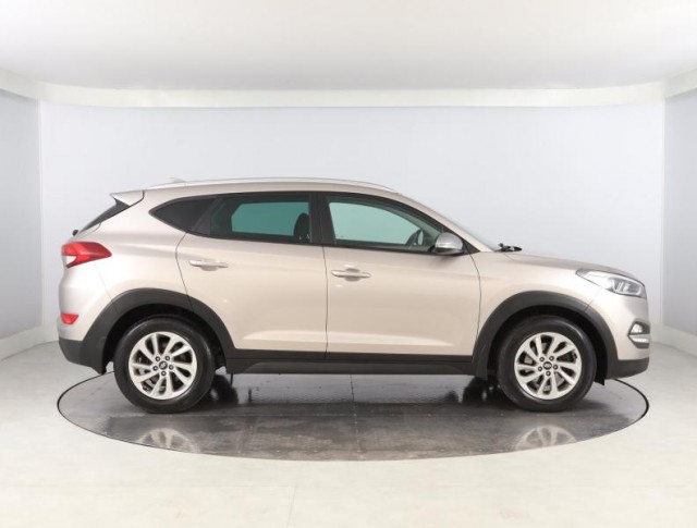 Hyundai Tucson  1.7 CRDi 