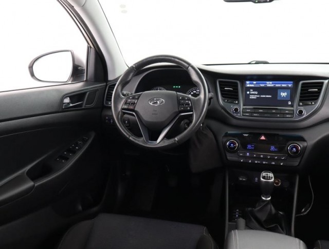 Hyundai Tucson  1.7 CRDi 