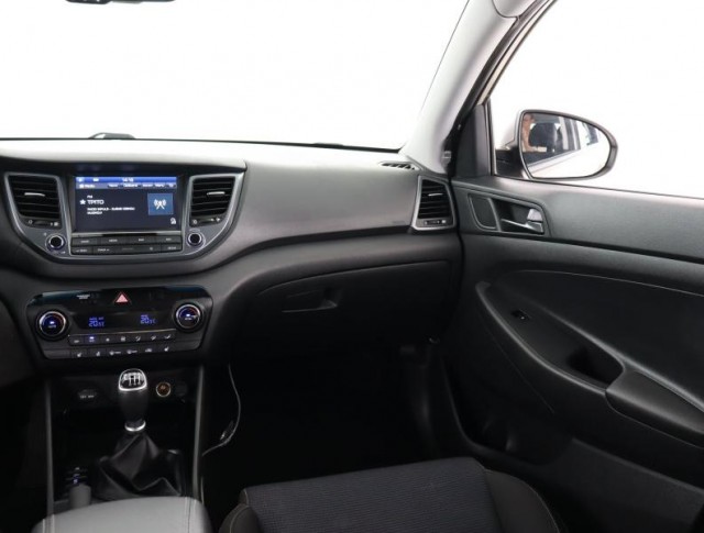 Hyundai Tucson  1.7 CRDi 