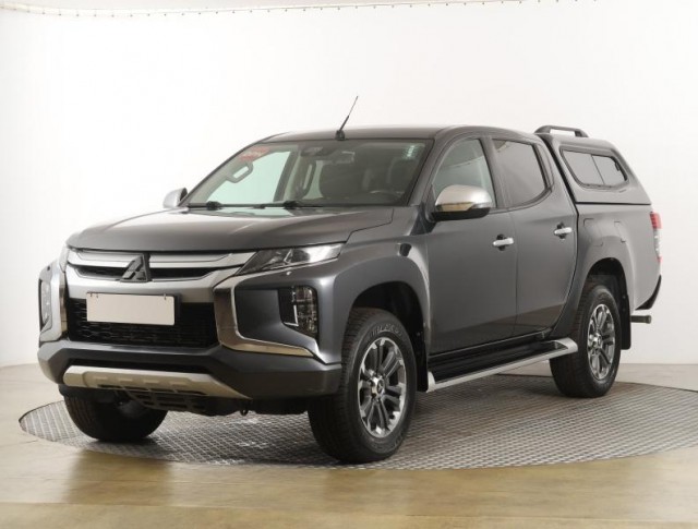 Mitsubishi L200  2.2 DI-D Instyle