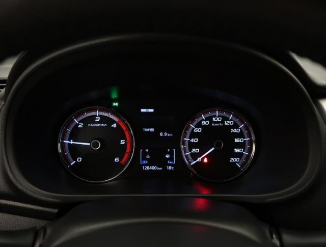 Mitsubishi L200  2.2 DI-D Instyle