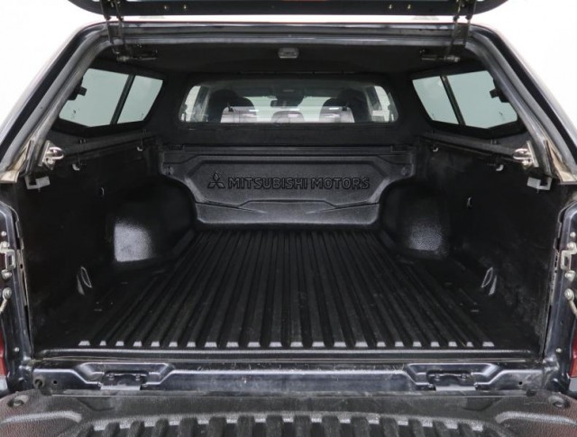 Mitsubishi L200  2.2 DI-D Instyle