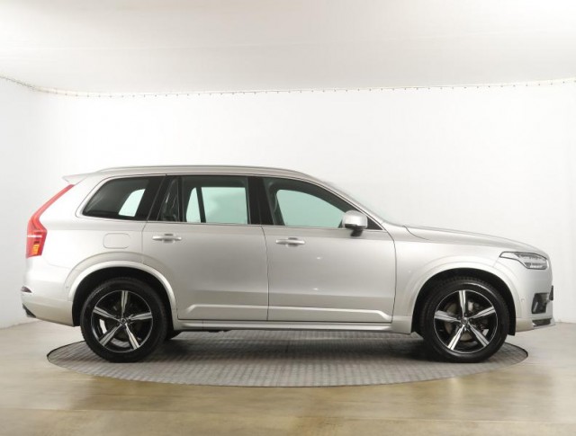 Volvo XC90  D5 AWD R-Design