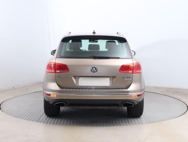 Volkswagen Touareg  3.0 TDI 
