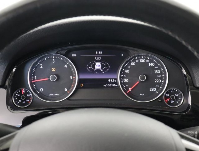 Volkswagen Touareg  3.0 TDI 