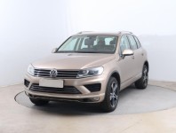 Volkswagen Touareg  3.0 TDI 