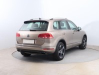 Volkswagen Touareg  3.0 TDI 