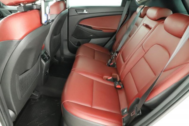 Hyundai Tucson  2.0 CRDi 