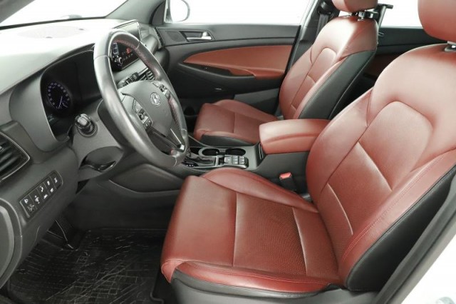 Hyundai Tucson  2.0 CRDi 