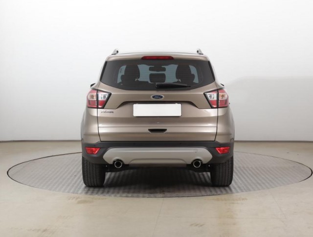 Ford Kuga  1.5 EcoBoost Titanium