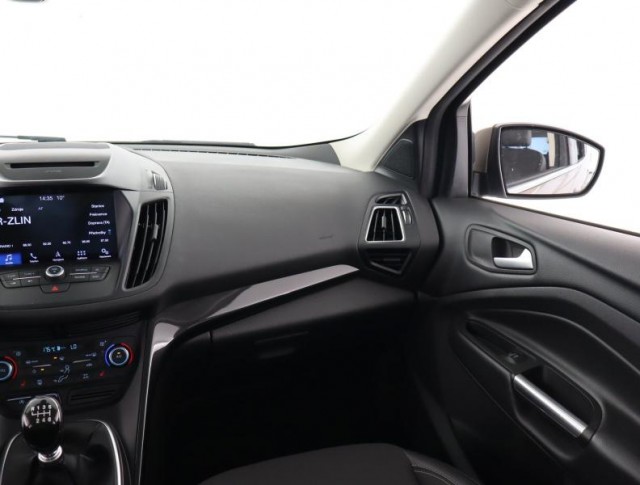 Ford Kuga  1.5 EcoBoost Titanium