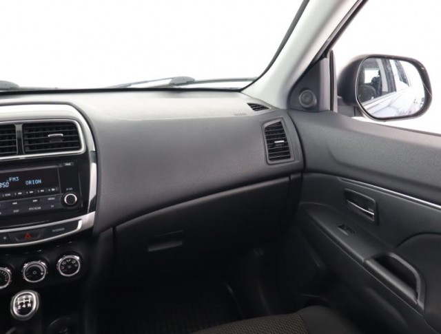 Mitsubishi ASX  1.6 MIVEC 