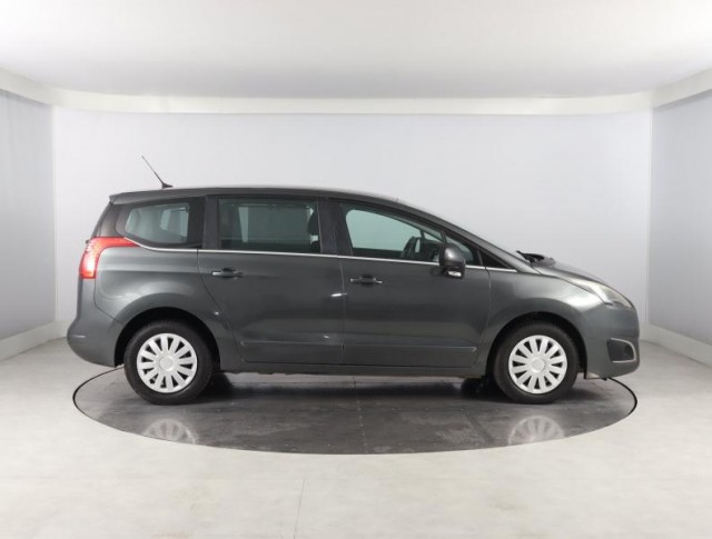 Peugeot 5008  1.6 THP Access
