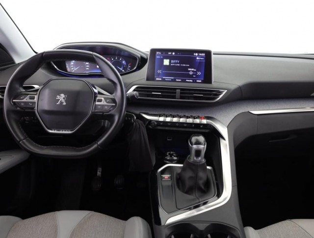 Peugeot 3008  1.2 PureTech 