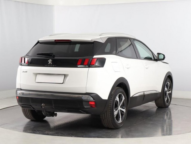 Peugeot 3008  1.5 BlueHDi 