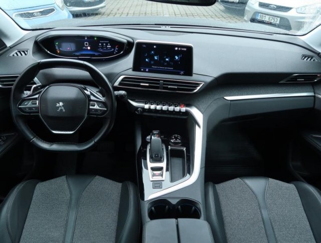 Peugeot 5008  PureTech 130 